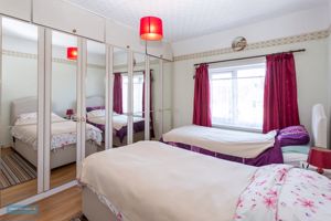 Bedroom- click for photo gallery